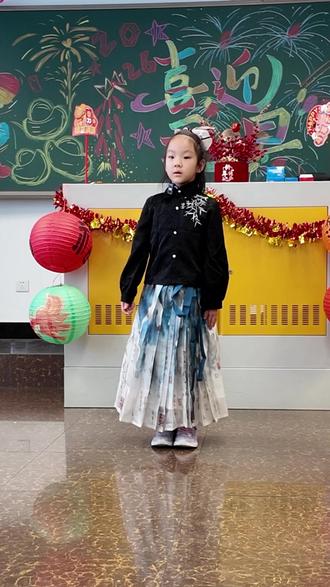 一年级班级联欢会诗歌朗诵少年中国说,表扬勇敢的王小满同学#少年中国说 #元旦晚会 #班级晚会 #元旦