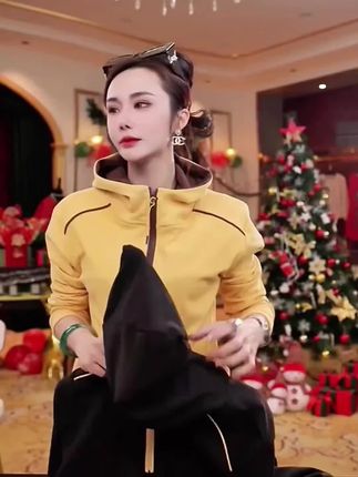 洋气减龄拼色连帽打底衫女2025秋冬新款半拉链长袖气质显瘦女上衣 #谁穿谁好看 #洋气减龄 #打底衫 #显瘦穿搭 #超便宜超划算