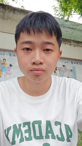 #哈登#米切尔#骑士#骑士VS活塞 从整体阵容和近期状态来看,骑士攻防体系很稳,整体性优势明显;但活塞年轻球员冲击力十足,绝对不能掉以轻心