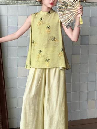 夏季女儿出游穿搭,真的太吸引人了,亲肤柔软飘逸,新中式国风汉服套装,满满的镜头感#女童套装 #国风穿搭 #高品质童装 #新中式穿搭 #汉服穿搭