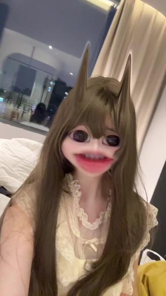 我连一个戒指也没有#仿拍 #丑萌 #创作者中心 #创作灵感