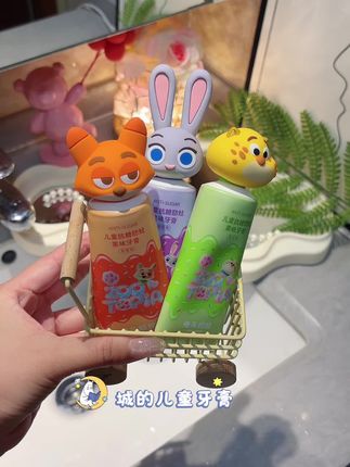 #兔头妈妈 联名#疯狂动物城 全新上线的儿童牙膏,真是太萌趣可爱了!家里孩子牙脏牙黄用它刷完很干净#儿童牙膏 #母婴好物 #保护牙齿