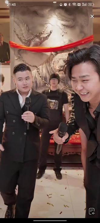 @斩虍 #斩虍的精彩瞬间 @王斩
竟然还有神秘嘉宾