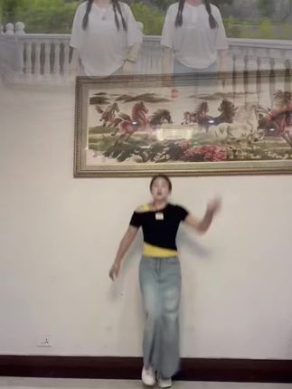 一定要去和快乐的人在一起,无论是友情还是爱情#零基础学舞蹈 #一学就会系列 #浅跳一下 #简单易学