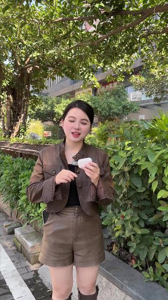 2025最新款AI翻译蓝牙耳机的同声翻译,你还没有试过吗?#蓝牙耳机 #翻译 #数码科技