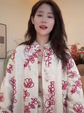 #高端大气穿搭春秋新中式独特别致高级小众不撞款小个子巨好看双穿休闲短款外套#春秋新款 #温柔穿搭 #穿出高级感
