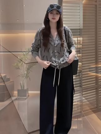 #秋季新款#减龄穿搭 #慵懒风穿搭 #时尚休闲穿搭 #时尚两件套