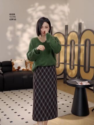 秋冬格子半身裙菱形格中长裙韩系复古百搭气质设计感LK2506729@抖音Dou+上热门 @DOU+小助手