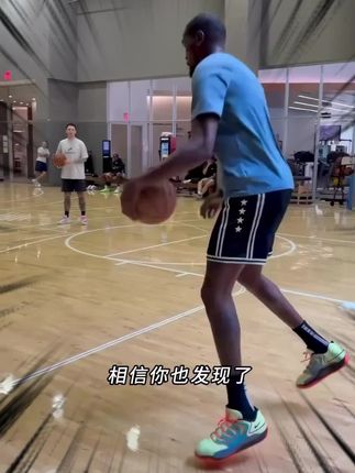 包里真的有必要备上一瓶 #健身 #篮球技巧 #威习 #威习冷冻喷雾 #威习冰肌喷雾