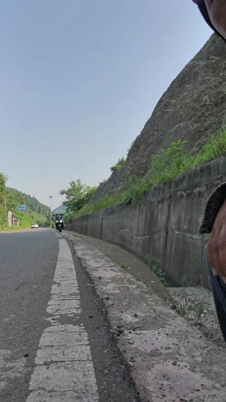 老表老表,什么都在搞。骑着摩托走遍四川卡卡各各。做休闲三轮车。老年四轮车。#随时随地记录身边事