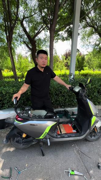 9号m95c 安装路耐驰72100超级锂电。最大续航500里左右。#运城九号#九号电动车 #运城比亚迪电池 #运城禹都 #河津