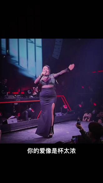 那些没说出口的珍惜、没来得及的陪伴,都困在了“等以后”的执念里。直到回头望,空留满地遗憾,才明白“活在当下”是人生最该早懂的道理。#兰13