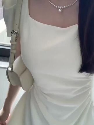 2025夏季爆款!女生白色修身法式收腰显瘦长裙 #白色连衣裙 #显瘦长裙 #修身显瘦裙 #法式收腰裙 #女生连衣裙