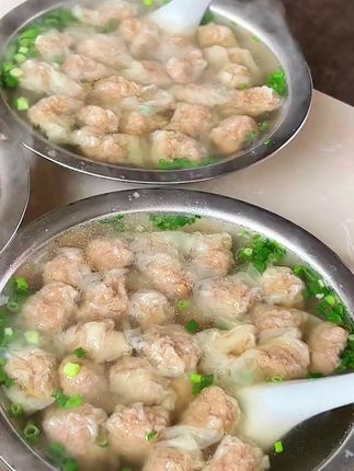 所有人谨记这个吃法!!#灵魂汤底  #早餐  #馄饨  #馄饨汤