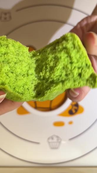 #春日多巴胺美食 #春天吃口新鲜的#宝宝辅食#记录真实生活 #日常vlog 几分钟解决的宝宝营养蒸糕。快去试试吧,不会扣😃