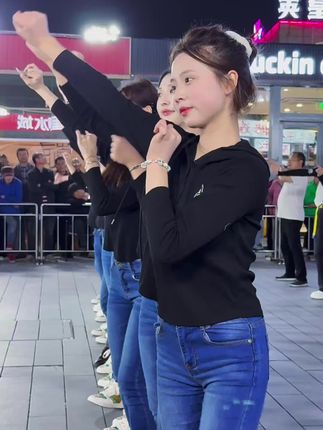 #泸州市天远舞团 #最美广场舞 #可爱小姐姐 #青春活力 #美不美你说了算 。