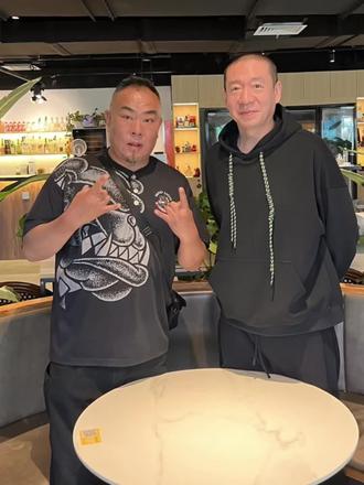 二手玫瑰乐队主唱梁龙 #摇滚#二手玫瑰#梁龙#龙姨#哈雷奶爸日常