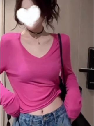 【绮梦】夏季新品时尚宽松百搭显瘦T恤V领轻薄款女辣妹内搭防晒上衣#防晒上衣#显瘦t恤#v领上衣#辣妹穿搭#时尚穿搭