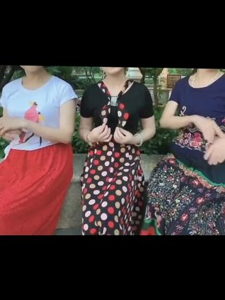 别眨眼,快乐老大妈准备变身…#变装#意不意外#别眨眼