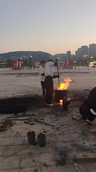 非遗打铁花、火壶制作过程#非遗 #打铁花 #火壶 #活动现场#文化