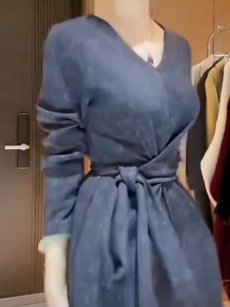 2025年新款秋冬时尚系带高级感气质小个子收腰修身长袖连衣裙女款#女装穿搭 #uot抖音小助手