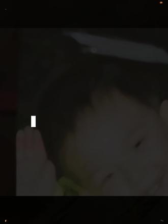 我抱过你小时候,你知道吗?#豆包ai #抱男朋友 #情侣日常 抱男朋友小时候,照片ai指令教程来了,。#新年快乐