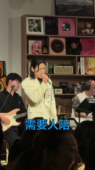 上海王力宏果然名不虚传 #姚伟涛 #线下音乐会 #线下音乐演出 #线下音乐现场 #cozy