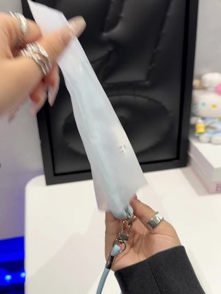 谁能拒绝这个小清新蓝豹纹kitty软硅胶支架手机壳呀 也太可爱了吧#爱了爱了 #这个手机壳真的长在我心巴上了