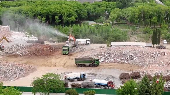 旧址换新
城南颜值升级#城市建设拆除现场 #城市建设新动态 #工程机械第一现场