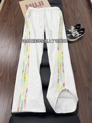 这条直接焊在腿上了啊啊啊! #琥珀流光是vintage的感觉 #奔向户外穿搭要帅 #秋冬都市硬核穿搭 #秋冬穿搭新鲜感在线 #卫裤