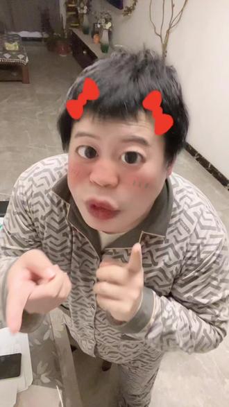 猫猫把头朝你的时候! 只是想让你摸摸头,可总有铲屎官学不会#我的互联网嘴替 #河马听说 #你再这样我就生气了