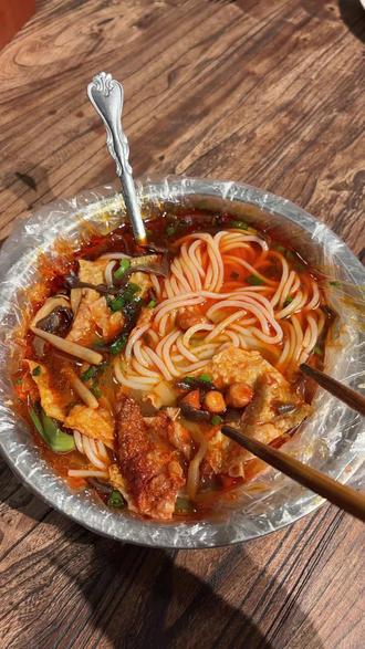 鸭脚不见了 是谁吃了我的鸭脚#嗦粉🍜 #螺蛳粉