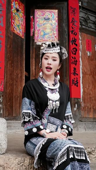 很多人都好奇,苗族分支为啥这么多? #贵州 #苗族 #米酒 #黑糯米酒 #苗家姑娘