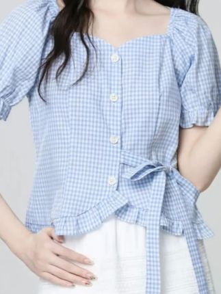 法式蓝色方领格子衬衫女夏季新款泡泡袖收腰系带短上衣。#洋气上档次