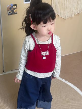 古灵精怪,古灵精怪,淘气就是她的招牌~#萌娃穿搭 #生女儿就是用来打扮的#萌娃穿搭 #秋季上新 #古灵精怪