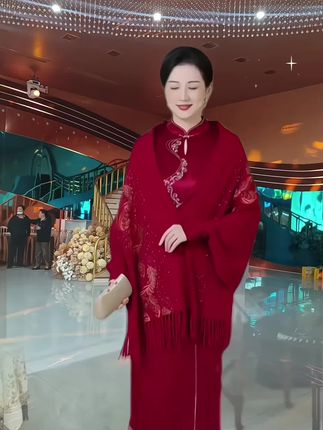 #喜婆婆婚宴旗袍披肩#旗袍披肩@巨量千川