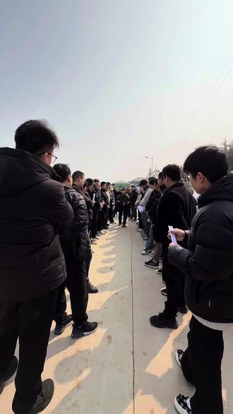 现场宣讲的时候小二虽然说的话不中听,但是都是很现实的问题#滕州中航#中创新航 #山东中航 #滕州同城