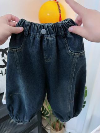 牛仔灯笼裤 孩子穿这种宽松的灯笼裤别提有多帅气好看了。#高品质童装 #牛仔裤 #灯笼裤 #宝妈推荐 #牛仔灯笼裤