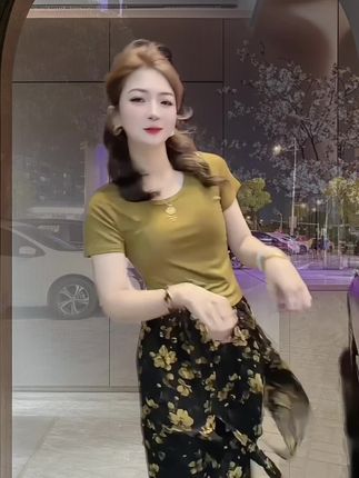 人最笨的时候就是什么都想要问清楚#气质穿搭 #显瘦穿搭 #夏季穿搭