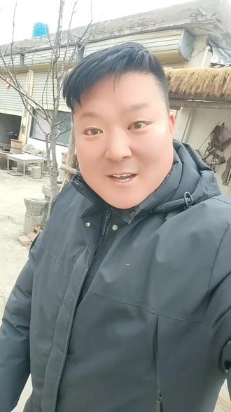 除夕的头一天,为什么守夜不睡觉,使劲的熬夜,就为了第一时间能给亲朋好友,发个新年祝福短信,#淮北的安子#大实话