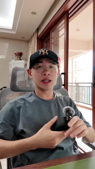 大疆全景无人机AVATA360来袭,正面对刚影翎A1 看了@昼夜集 老师的河头老街夜景大片,才确定#DJI 的#全景无人机 成了,特别精彩,我在阿薯和阿B也看了,阿薯的画质会保留得更好,真的推荐大家都去看看。#影翎 的全景无人机独占期即将结束,这波压力很大了。
#大疆