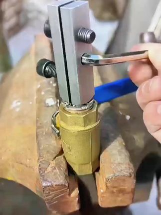 抢【福利】水龙头角阀断丝取出器丝锥反丝水管断裂管断头螺丝4分6分#生活好物推荐