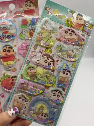 蜡笔小新摇动水贴画儿童卡通立体带水流沙贴纸女孩装扮闪亮贴奖励#蜡笔小新#阔爱炸了#卡通#儿童乐趣 #儿童奖励贴画