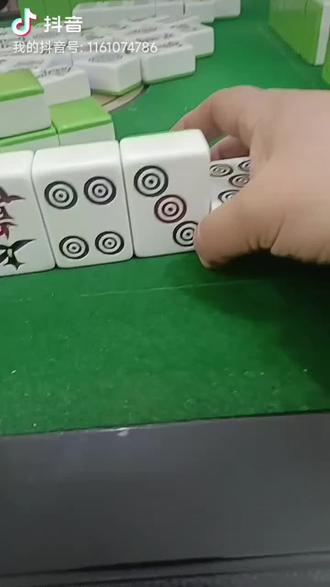 麻将操作教程 ,你们觉得是不是个猪脑壳?