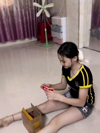 听说用这个音乐跟拍有米收不知道是不是真的,我也来跟拍试一下
