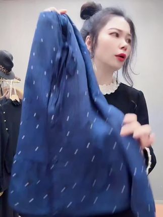 #百搭上衣 #穿出你的时尚你的感觉 #穿搭技巧 2025秋季新款简单一点开扣蝴蝶结长袖小衫设计感时尚洋气上衣女潮