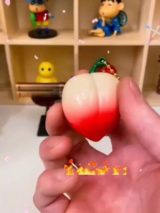 #创作灵感 桃子奇葩打火机#可可爱爱的 #网红 #潮汕
