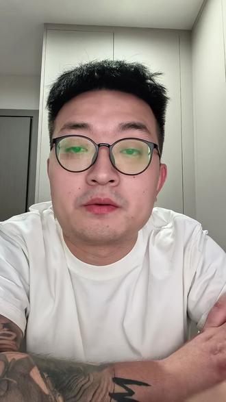 新手一批二批如何选择。#新手拿货#拿货档口 #一批二批 #服装批发