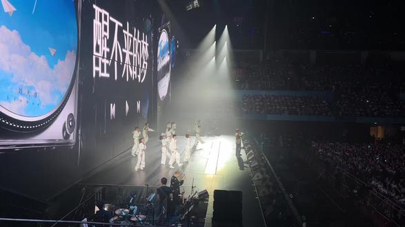 总裁有版权就是任性啊。直接来一个大串烧#徐良 #演唱会 #徐良串烧 #徐良深圳演唱会