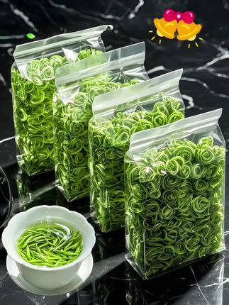 正宗贵州都匀毛尖绿茶新茶上市!#好喝不贵 都匀毛尖,贵州茶中珍品,位列中国十大名茶,亦是国家地理标志产品。生于都匀灵山云雾间,得天独厚的自然环境孕育出独特韵味。其外形紧细卷曲,白毫满披,嫩绿鲜亮如翠玉初绽。注入沸水,茶汤澄澈明亮,馥郁茶香袅袅升腾。轻啜一口,鲜爽滋味瞬间绽放,醇厚回甘萦绕舌尖,余韵悠长。富含茶多酚、氨基酸等营养成分,每一杯都匀毛尖,都是大自然馈赠的健康佳饮,令人沉醉于这极致的茶饮享受之中。#好物推荐🔥  #超便宜超划算 #都匀毛尖 #新茶上市
